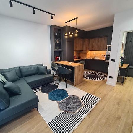 Gjirokastër Grey Luxury Apartment מראה חיצוני תמונה