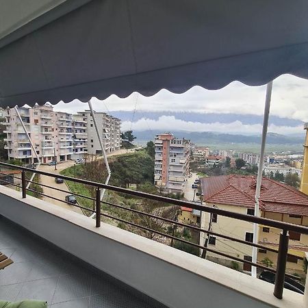 Gjirokastër Grey Luxury Apartment מראה חיצוני תמונה