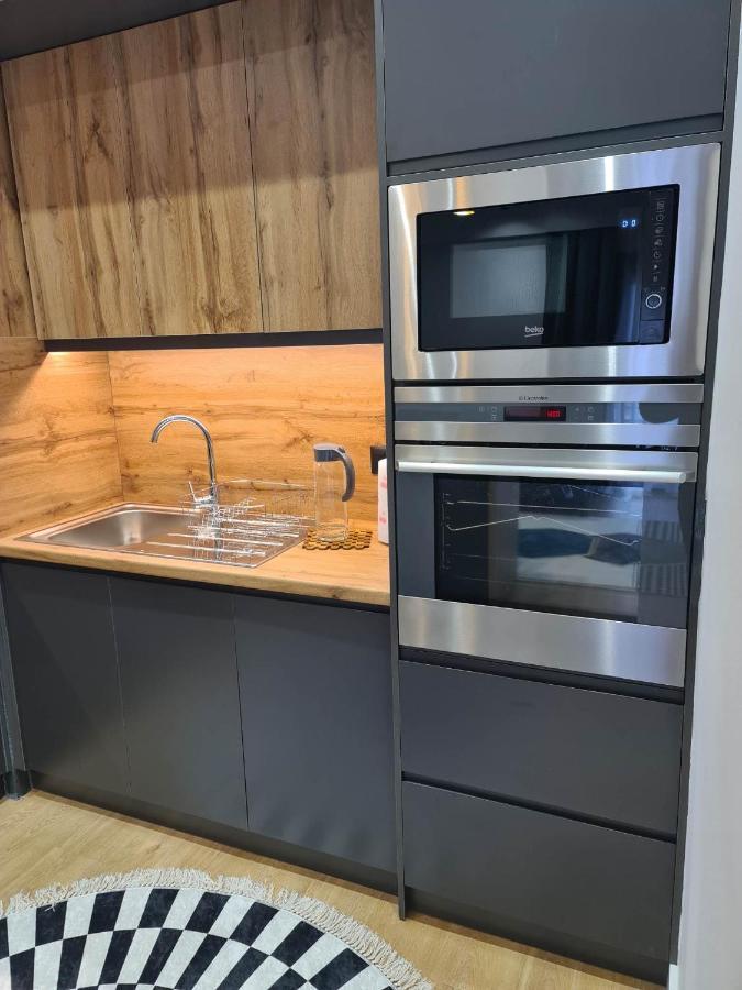 Gjirokastër Grey Luxury Apartment מראה חיצוני תמונה