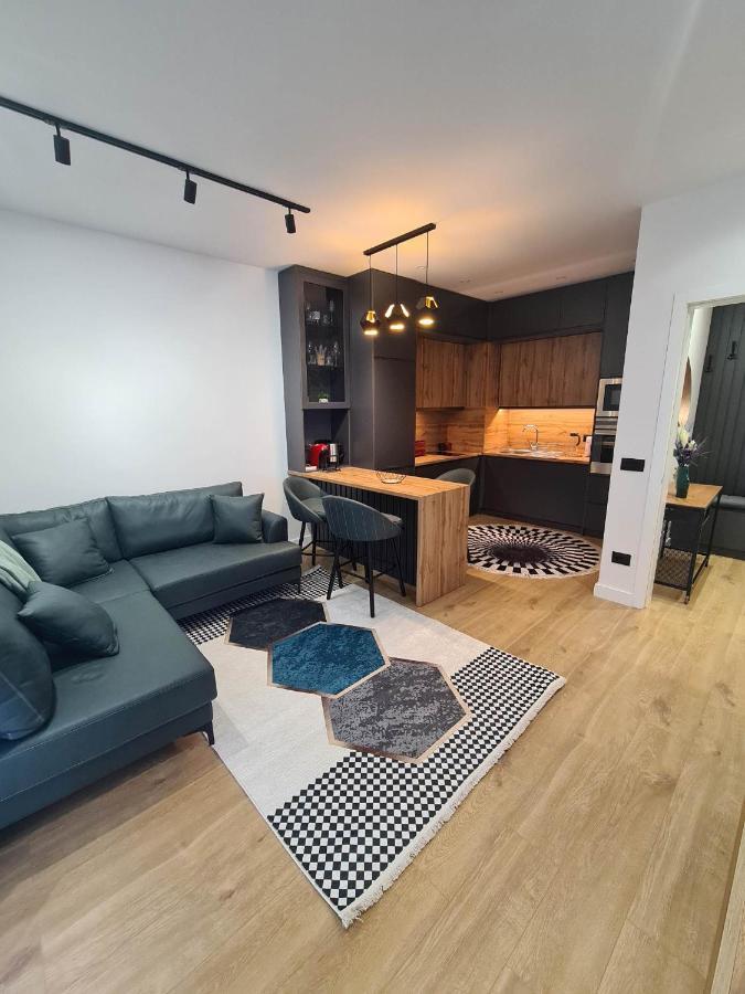 Gjirokastër Grey Luxury Apartment מראה חיצוני תמונה