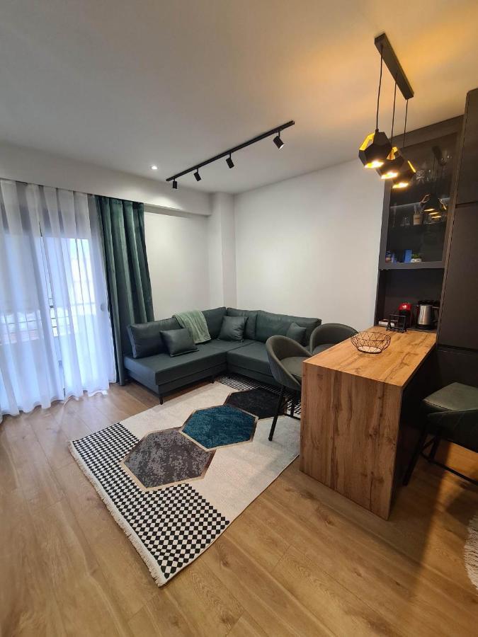 Gjirokastër Grey Luxury Apartment מראה חיצוני תמונה
